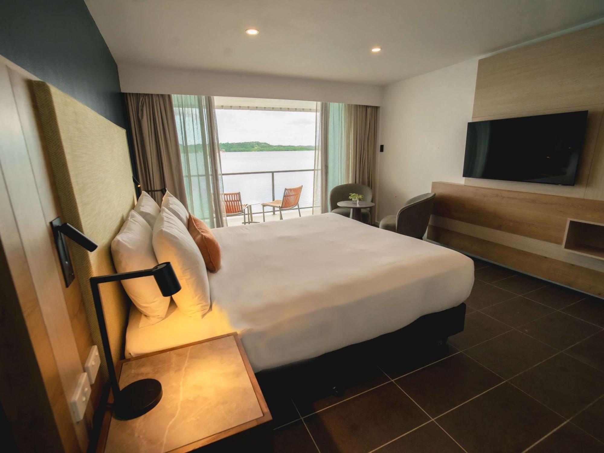 Novotel Suva Lami Bay Exteriör bild
