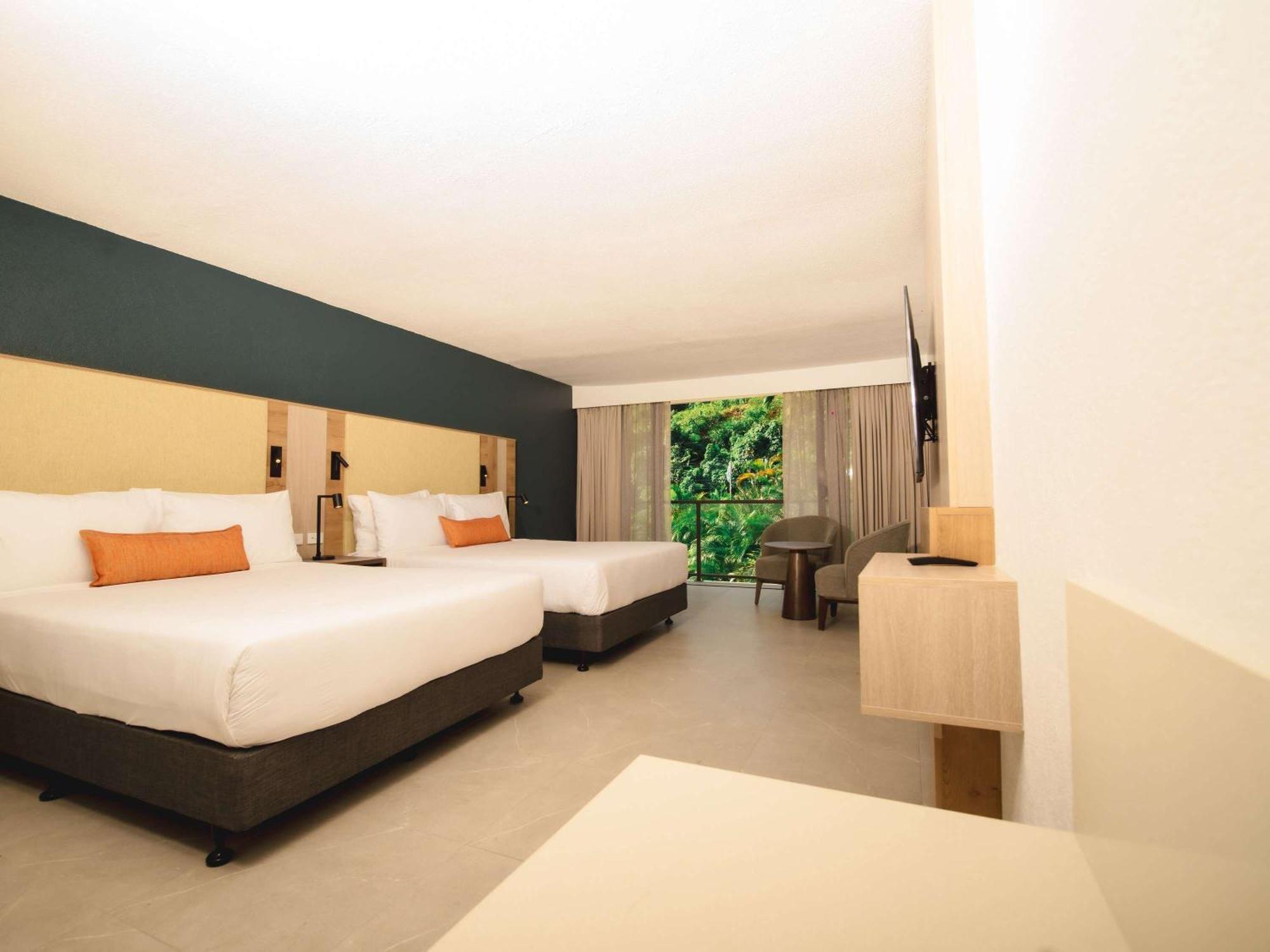 Novotel Suva Lami Bay Exteriör bild