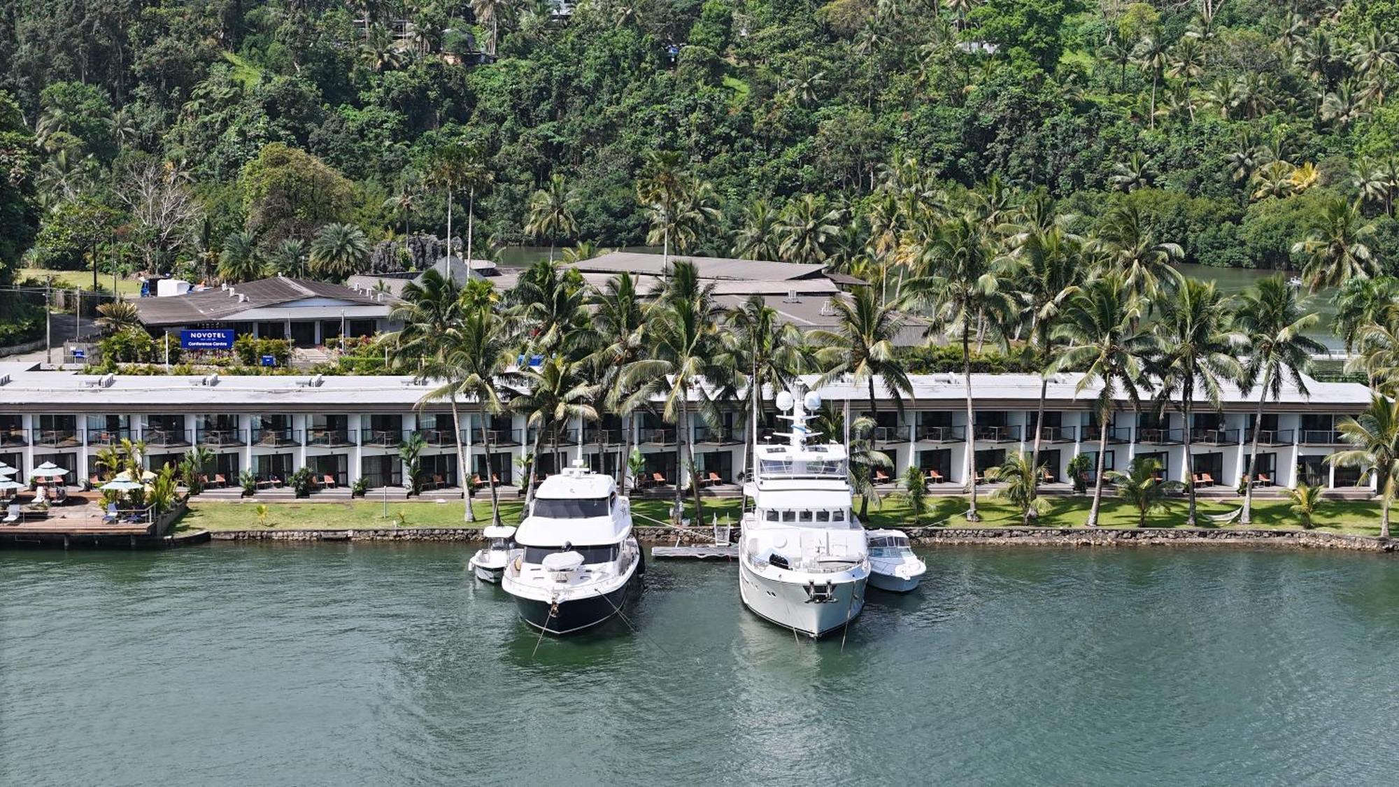 Novotel Suva Lami Bay Exteriör bild